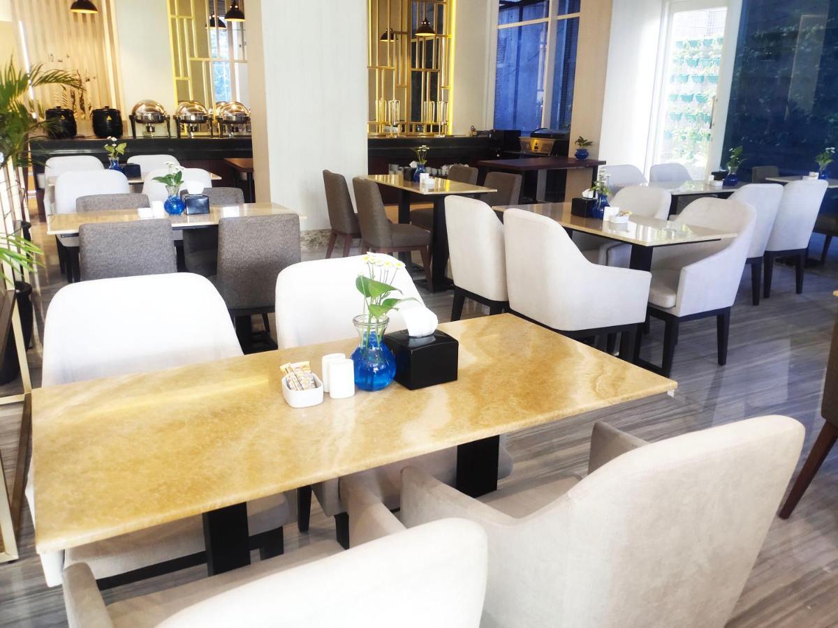 Surabaya River View Hotel Екстериор снимка