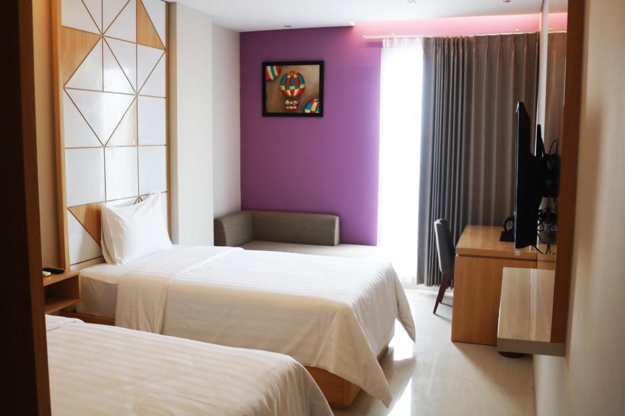 Surabaya River View Hotel Екстериор снимка