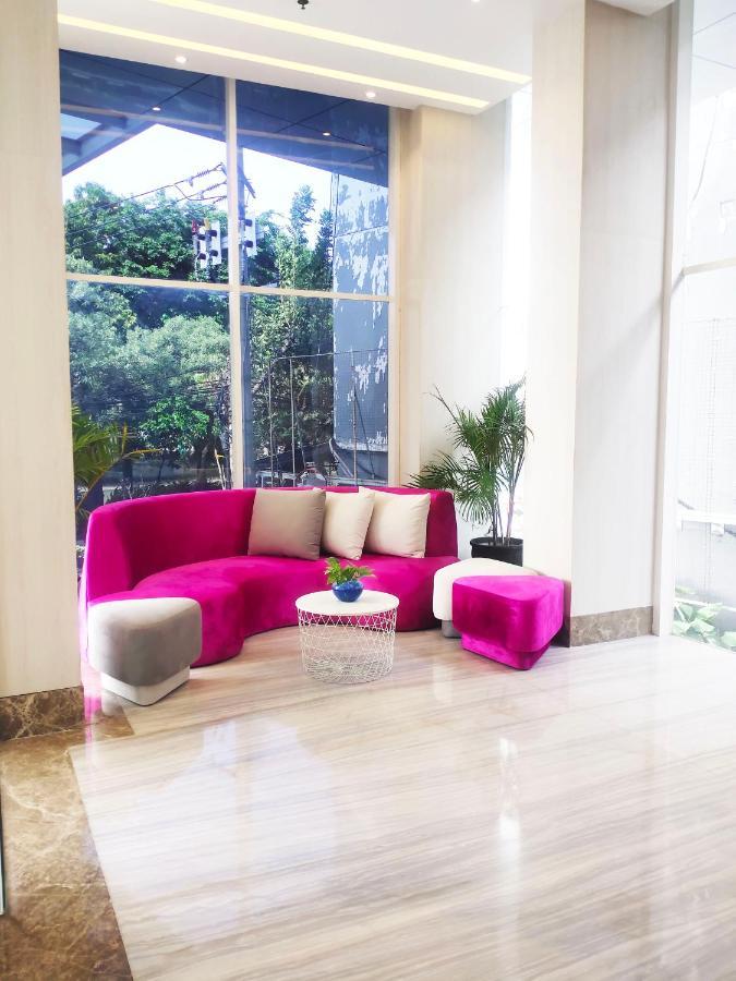 Surabaya River View Hotel Екстериор снимка