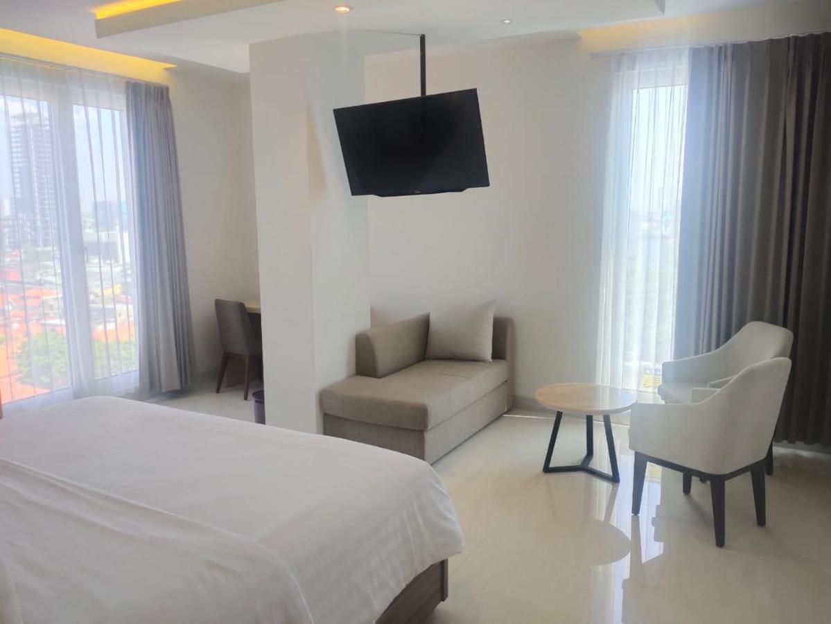 Surabaya River View Hotel Екстериор снимка