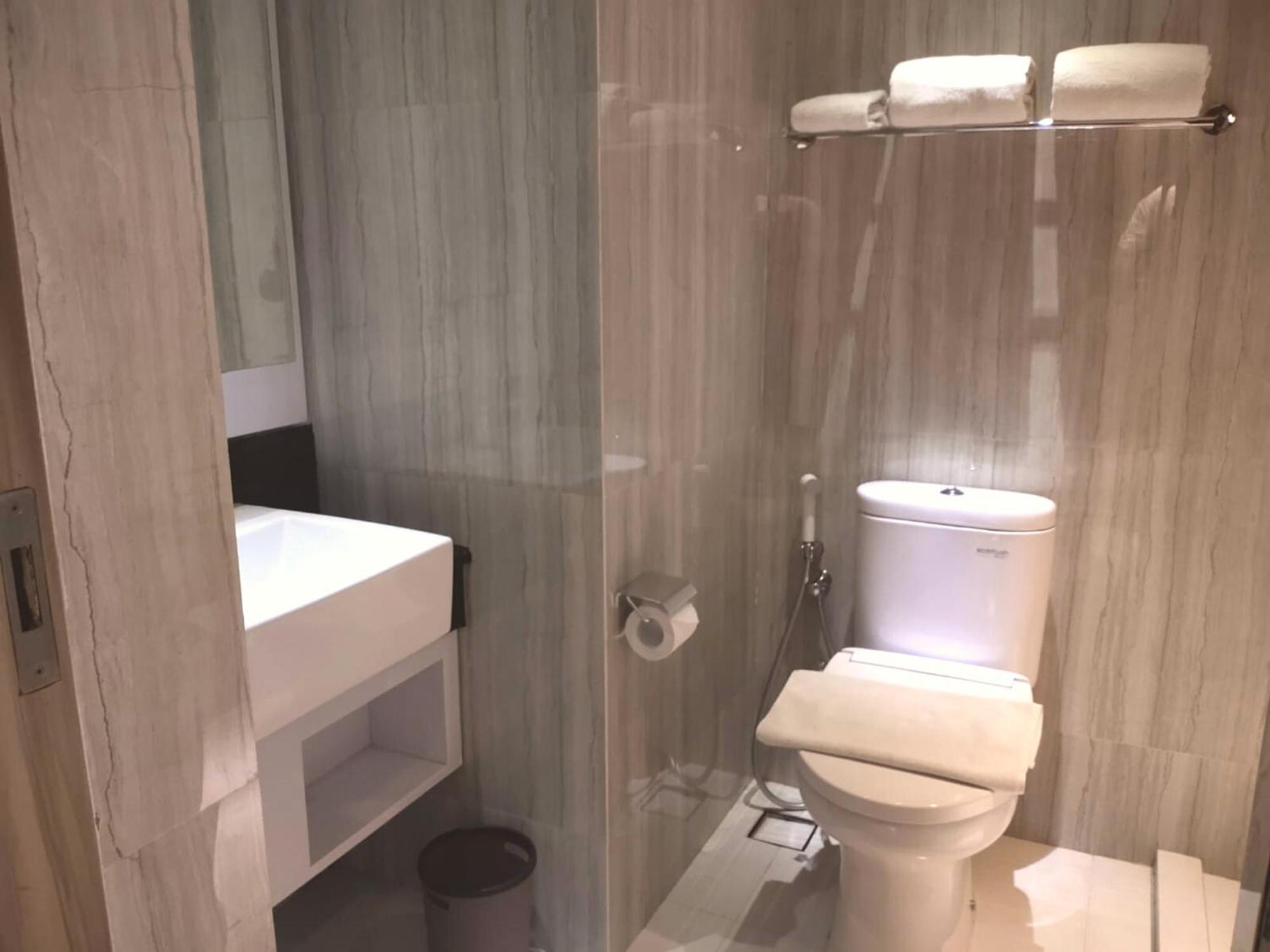 Surabaya River View Hotel Екстериор снимка