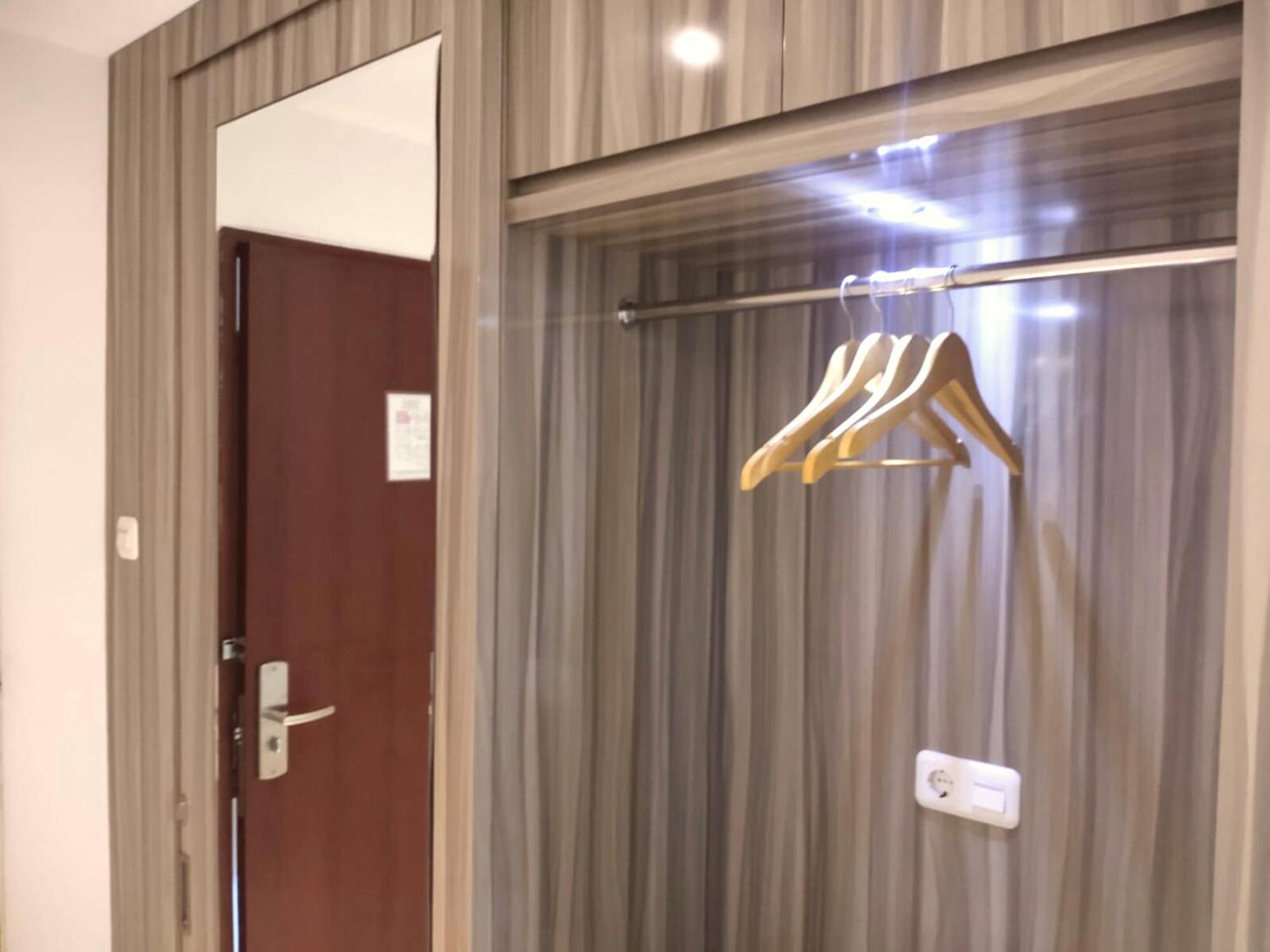 Surabaya River View Hotel Екстериор снимка