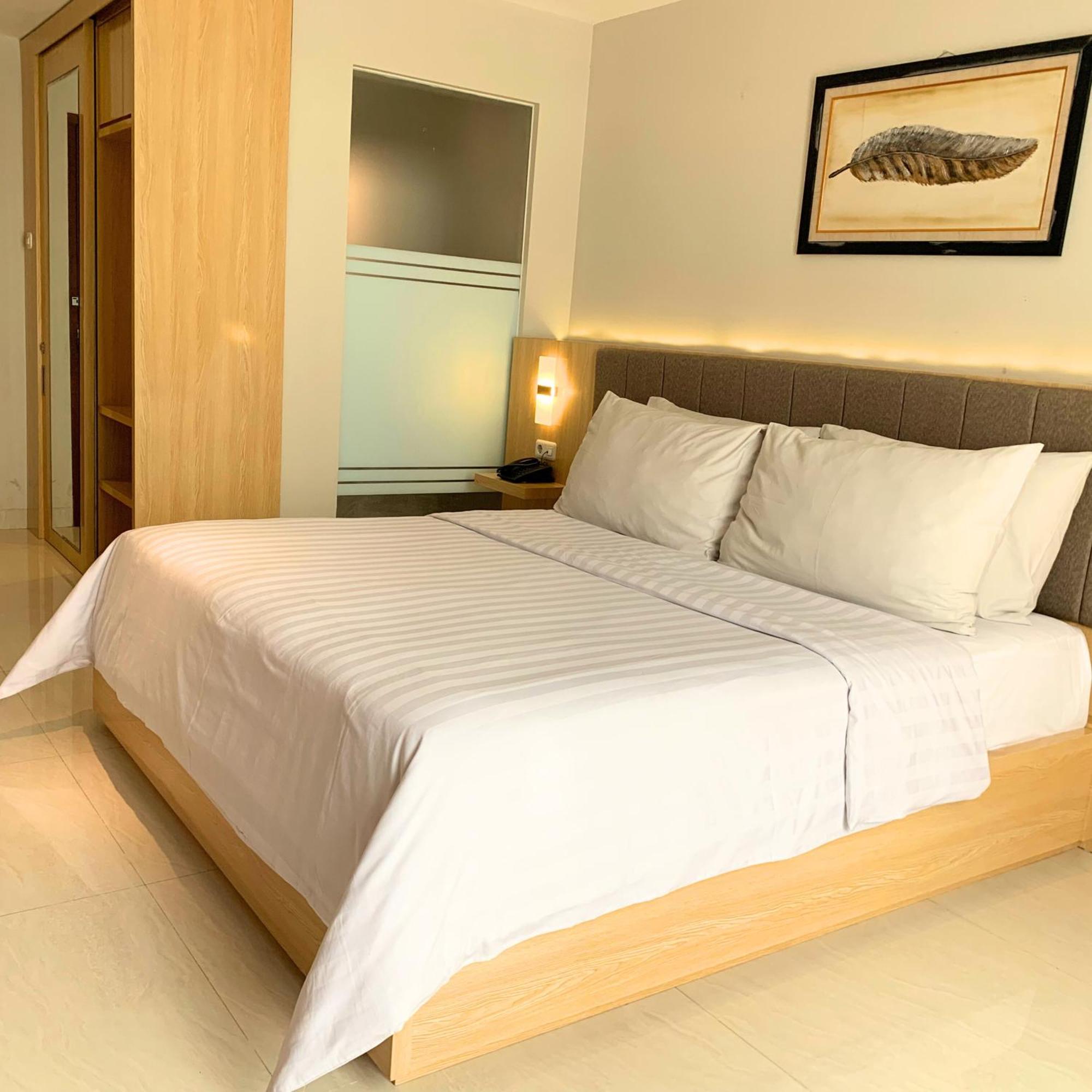 Surabaya River View Hotel Екстериор снимка